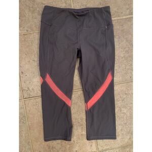 CALIA Carrie Underwood S Energize Capri Crop Leggings Gray/Pink Mesh Nine Iron